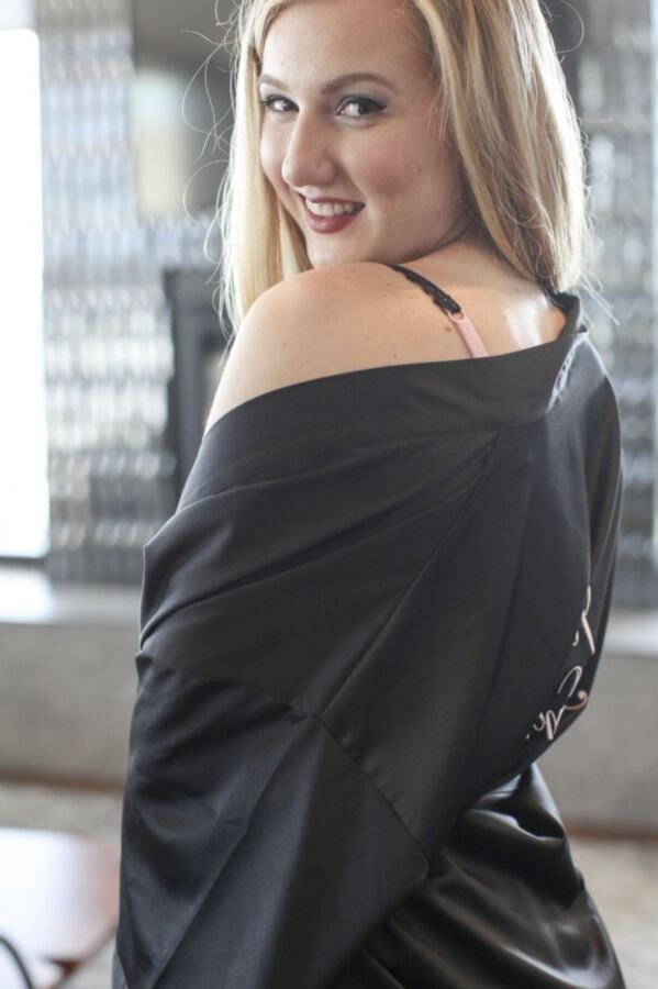 Aleashe from Kansas City Missouri #26H1Q1Be